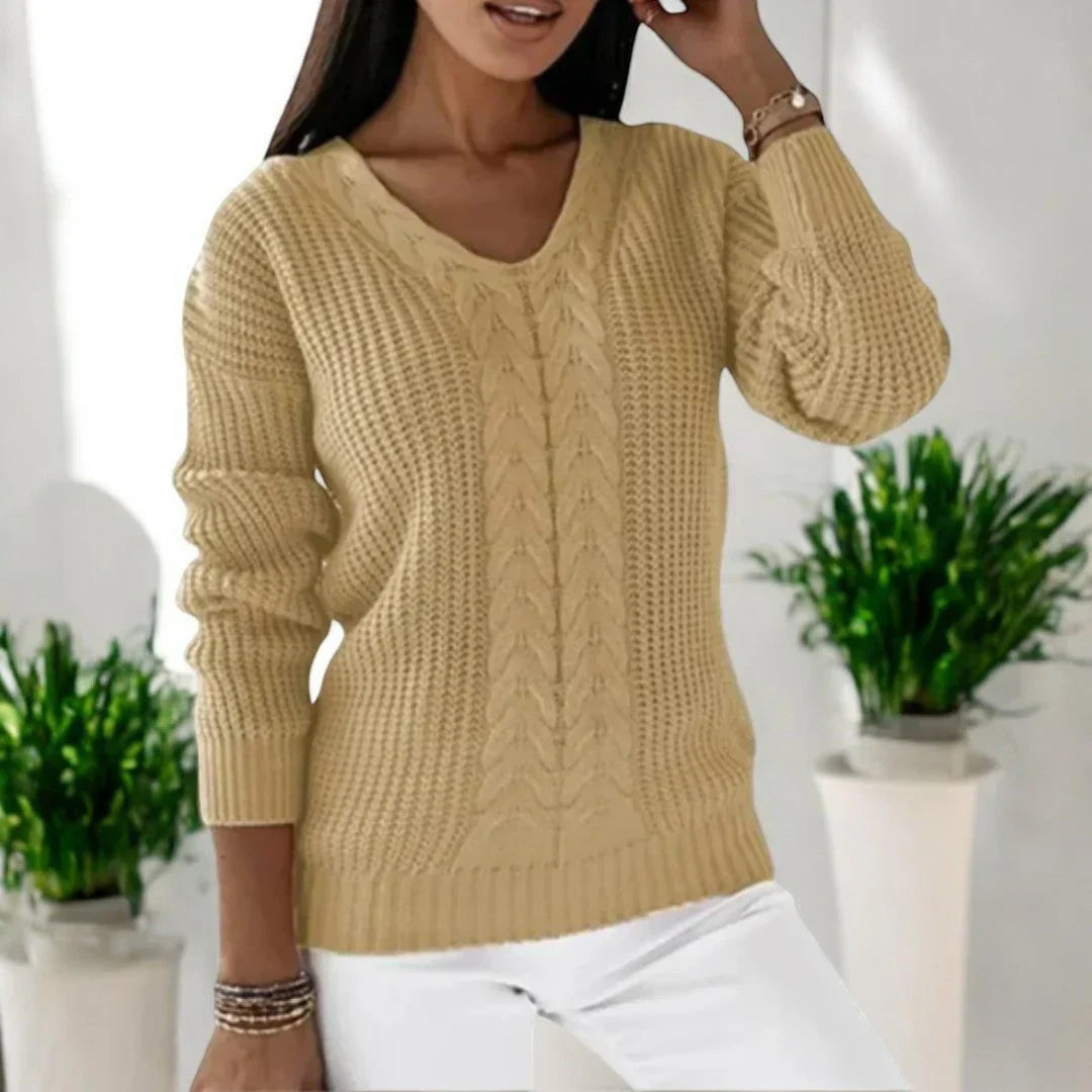 Sabine | Damen V-Ausschnitt Zopfmuster Strickpullover - Image 1