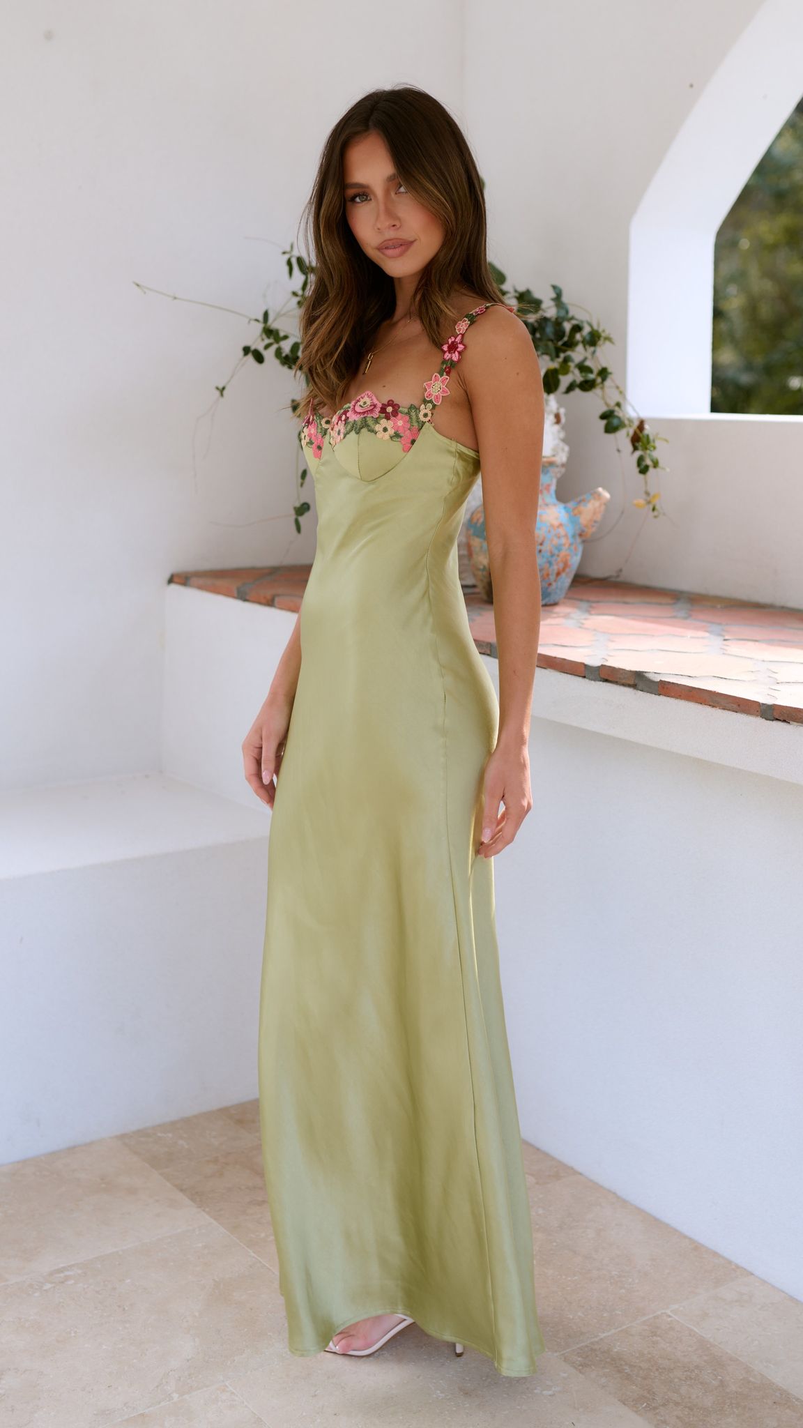 Margot | Elegantes floral besticktes Maxikleid für Damen - Image 3