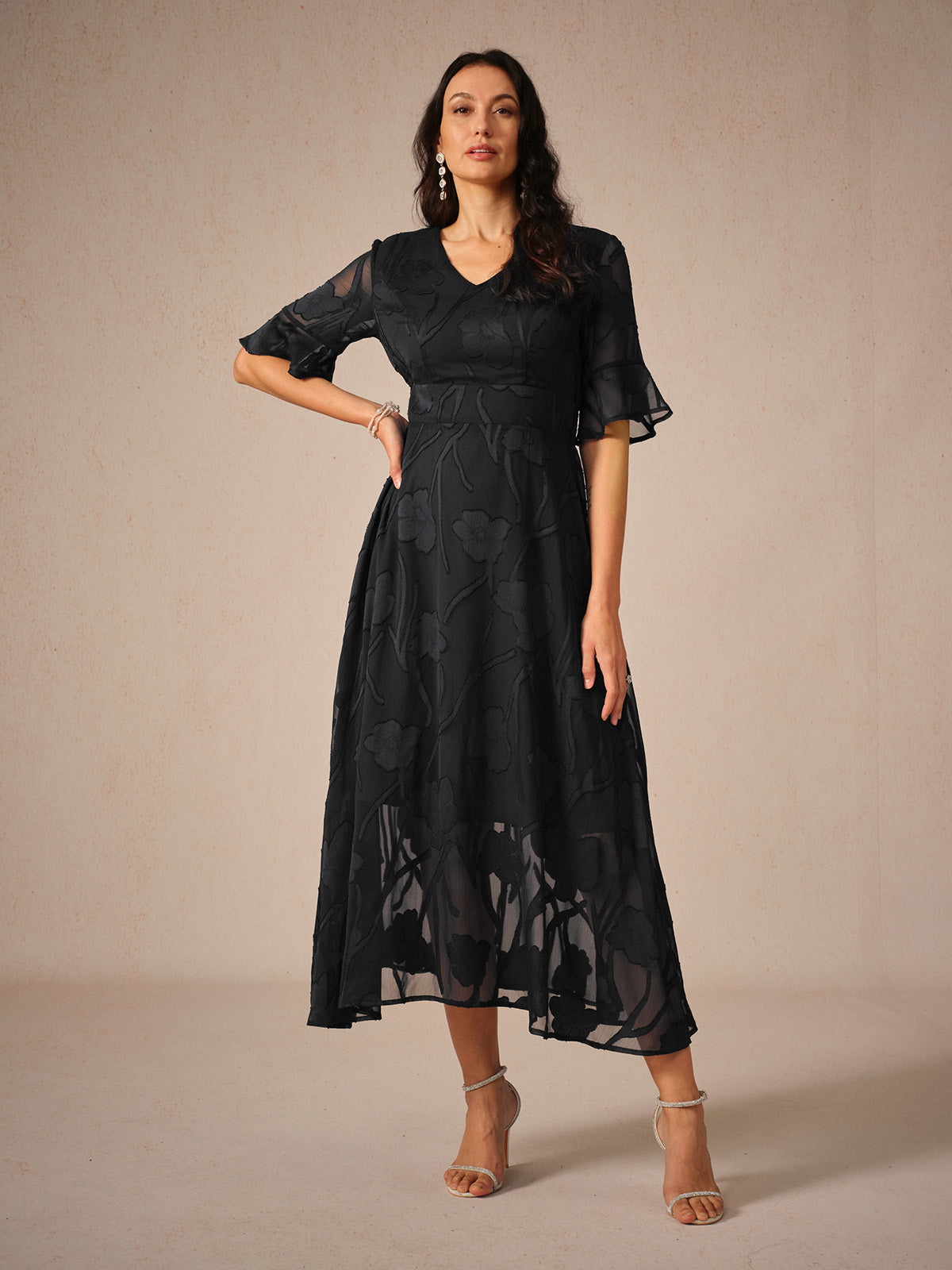 Couture-moda | Elegantes Maxikleid mit Flatterärmeln - Image 4