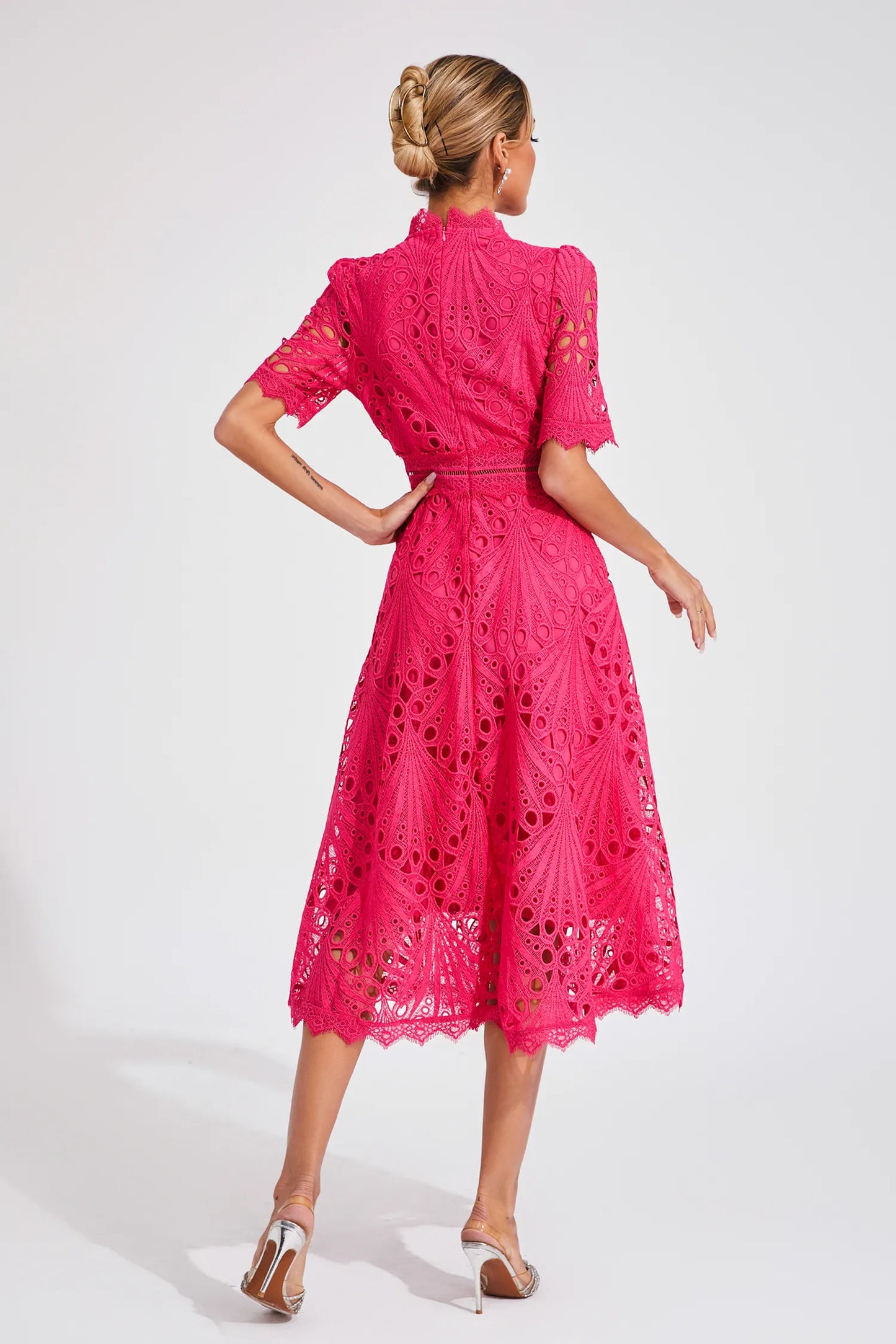 Joelle | Elegantes Midikleid aus Spitze für anspruchsvolle Frauen - Image 8