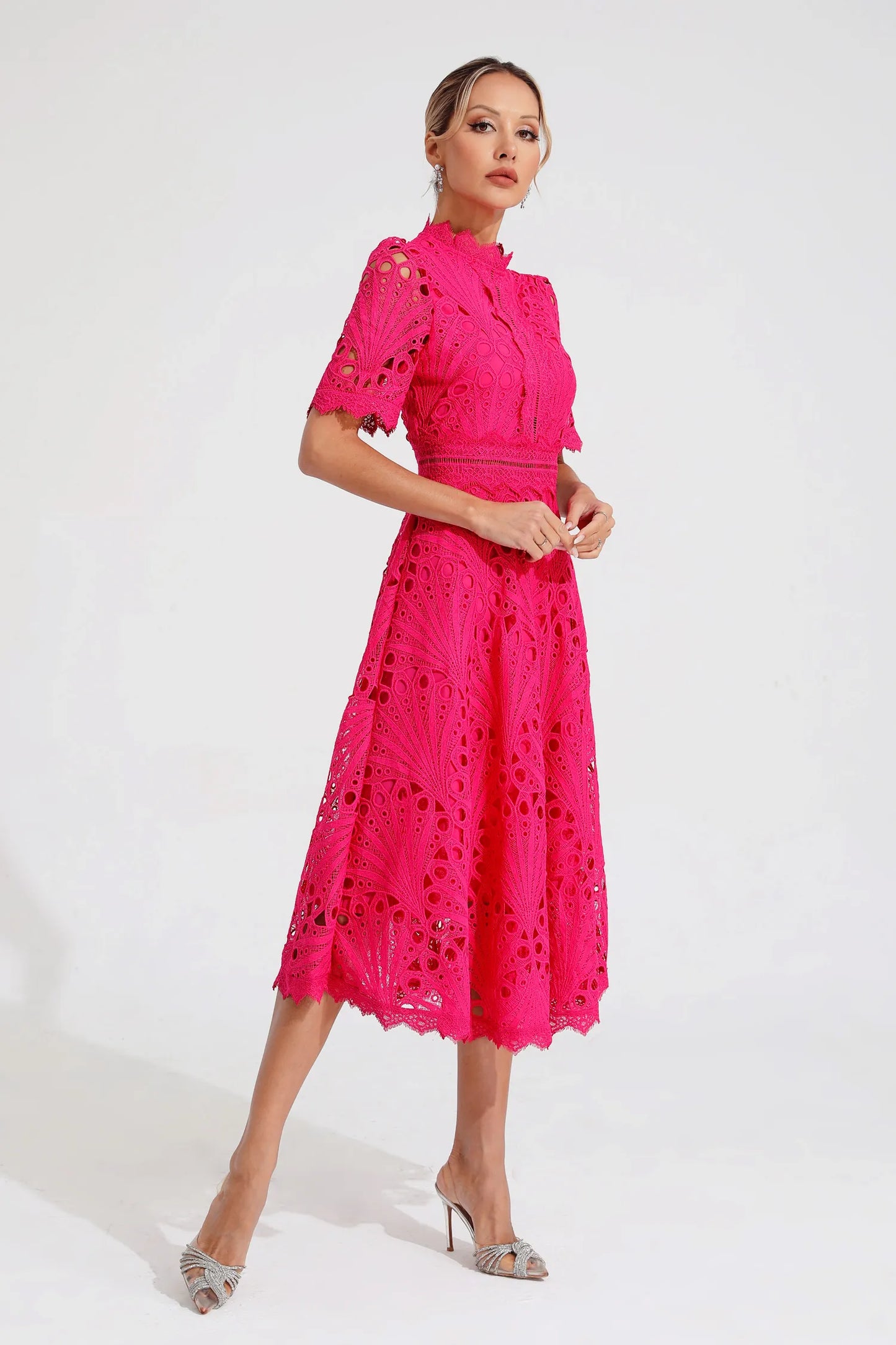 Joelle | Elegantes Midikleid aus Spitze für anspruchsvolle Frauen - Image 7