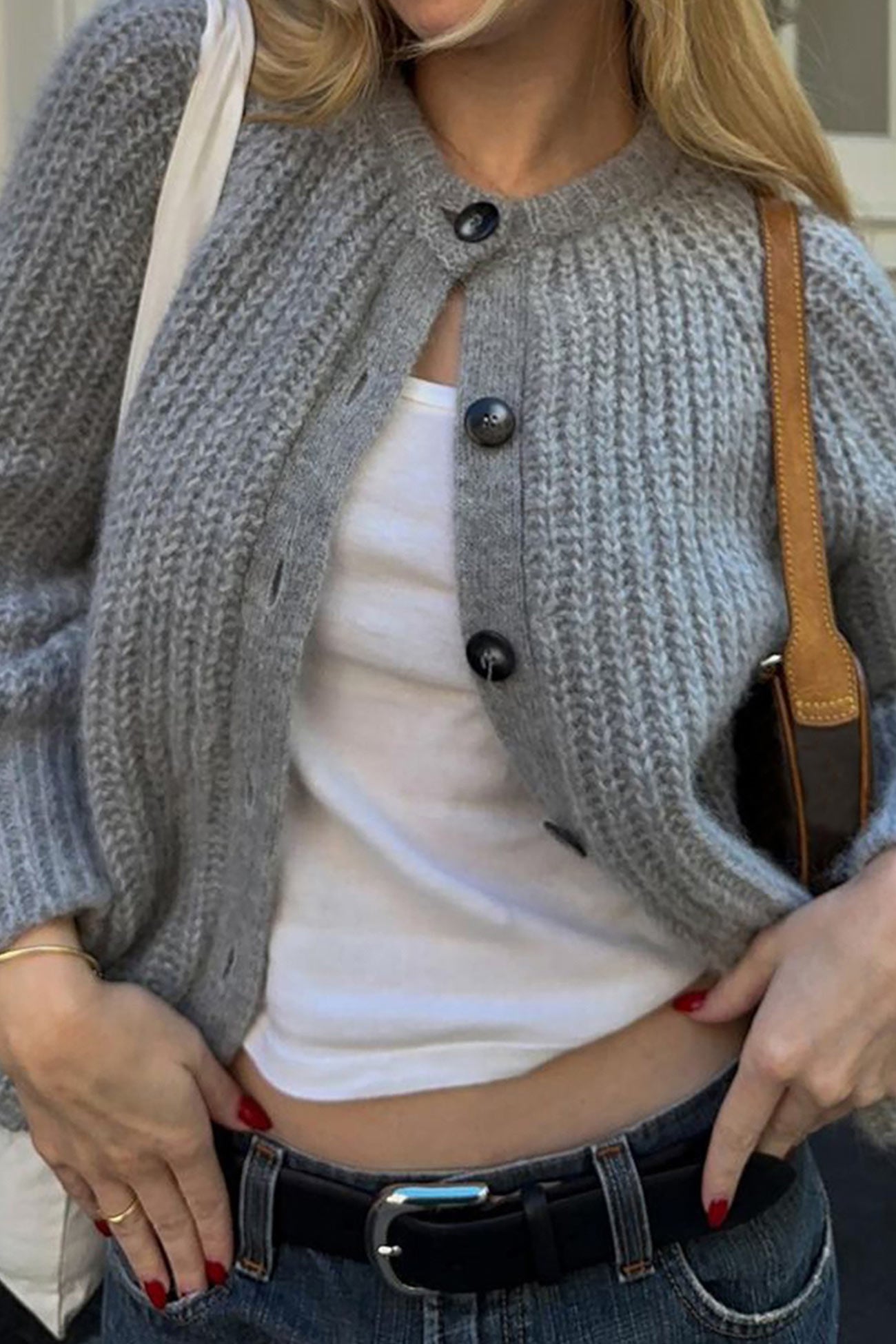 Malin | Damen Oversized Cardigan mit Knopfleiste - Image 9