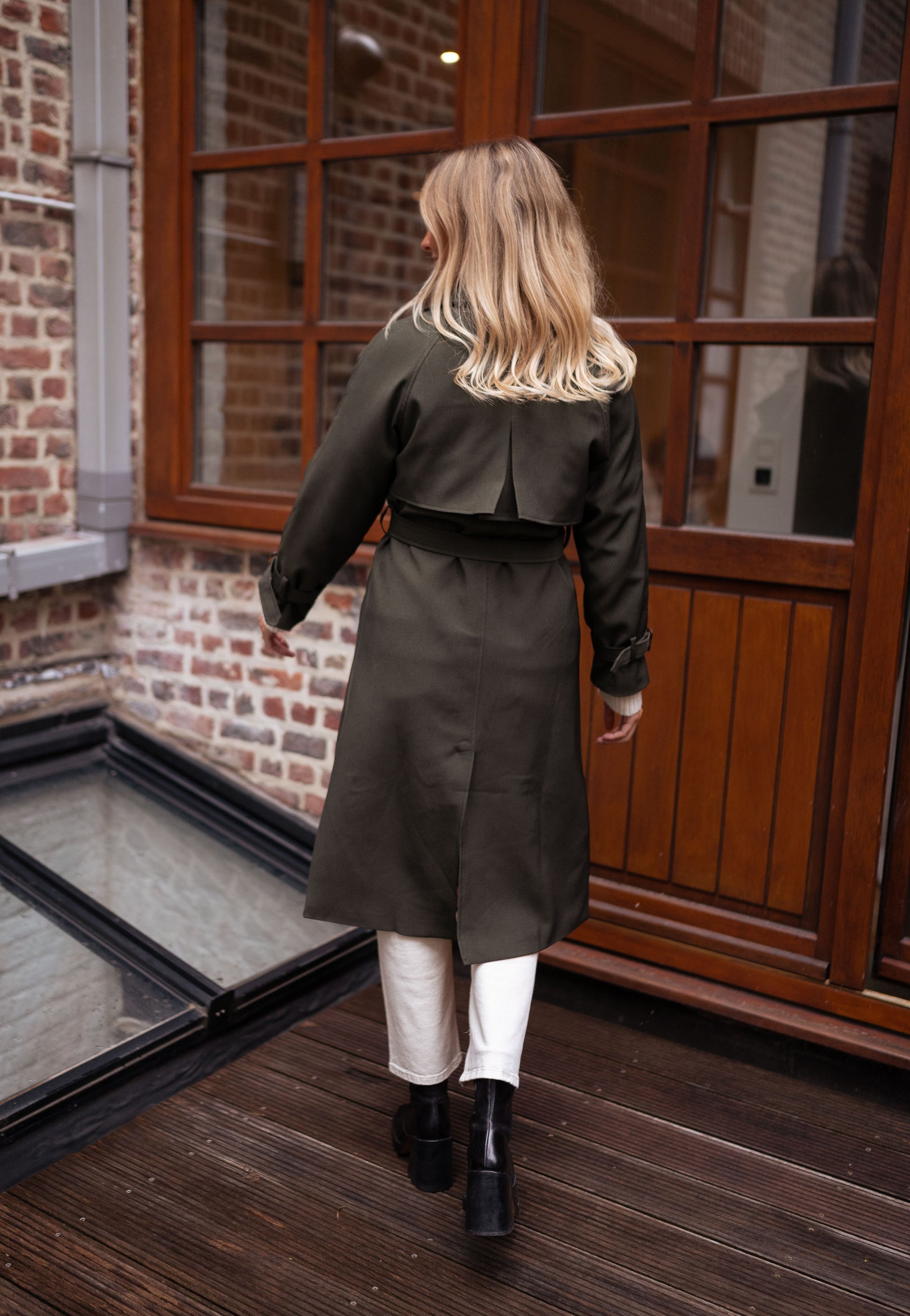 Gretchen | Damen Zweireiher Trenchcoat - Image 4