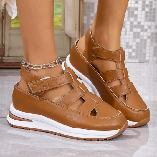 Elisa | Damen-Keilsandalen - Geschlossene Zehe - Ausschnitte - Verstellbarer Klettverschluss - Weiche Sohle - Image 1