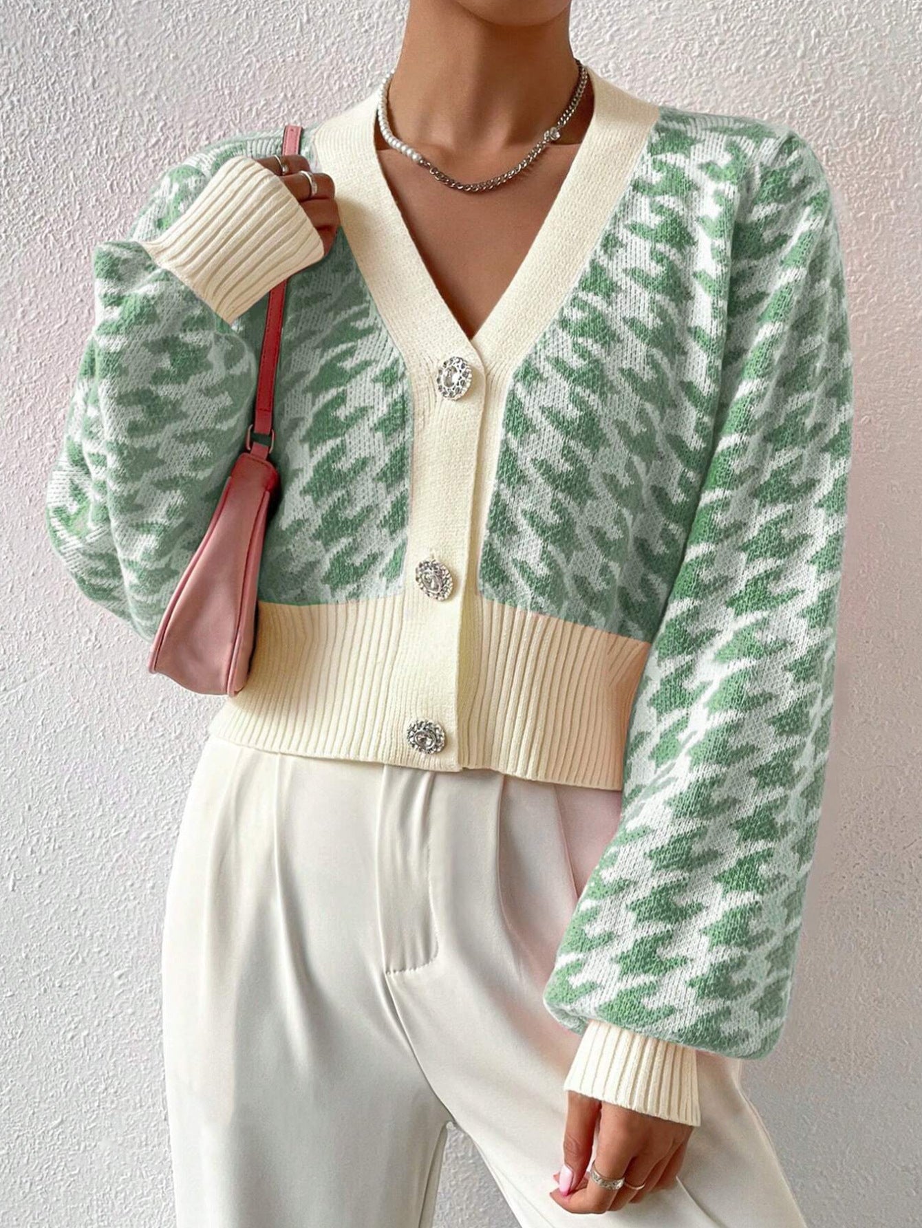 Anke | Damen Cropped Strickjacke - Image 3