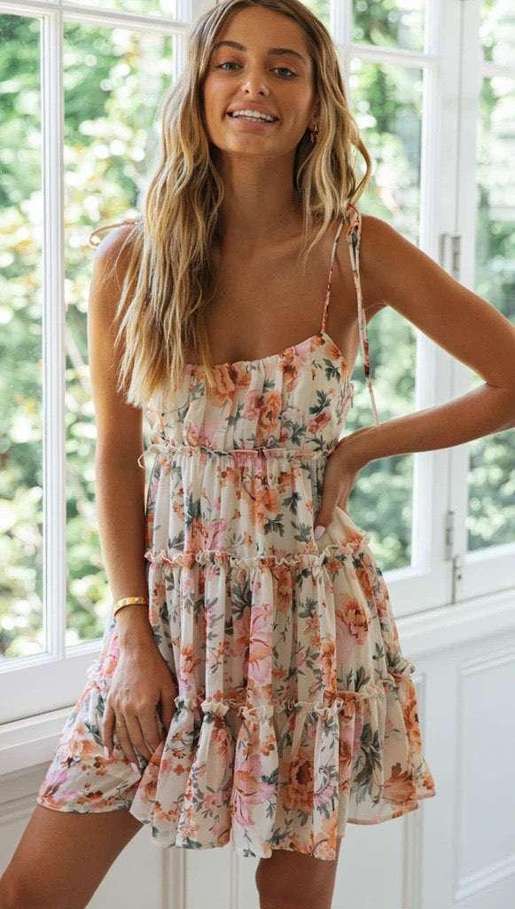 Xenia | Geblümtes Minikleid für den Sommerspaß - Image 14