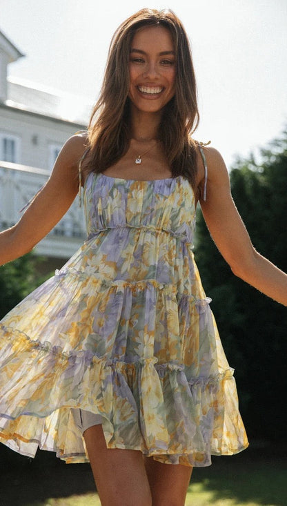 Xenia | Geblümtes Minikleid für den Sommerspaß - Image 2