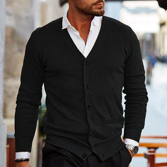 Kilian | Herren V-Ausschnitt Strickjacke mit Knopfleiste - Image 1