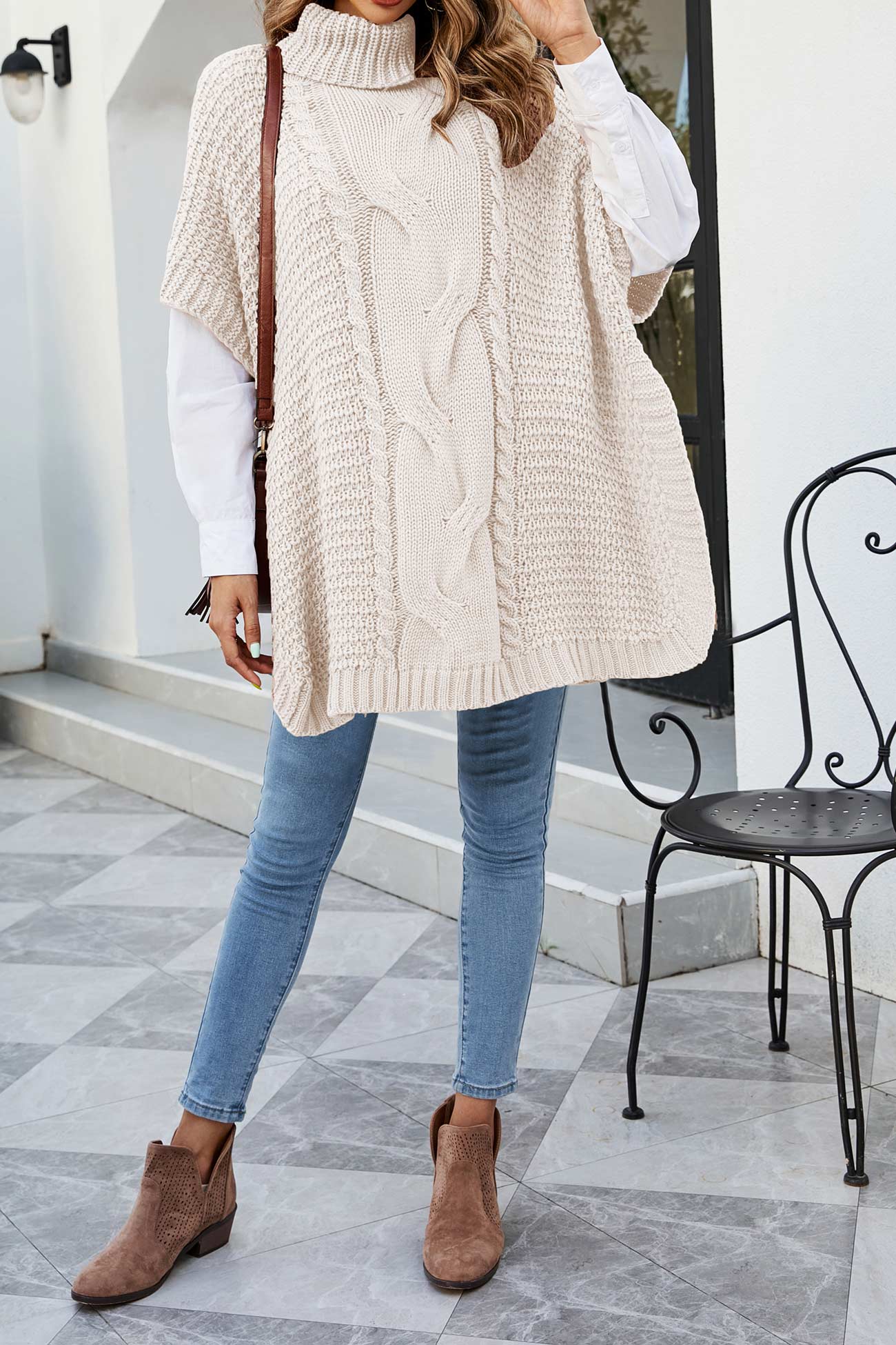 Irina | Damen Oversize Zopfmuster Strickpullover Poncho - Image 2