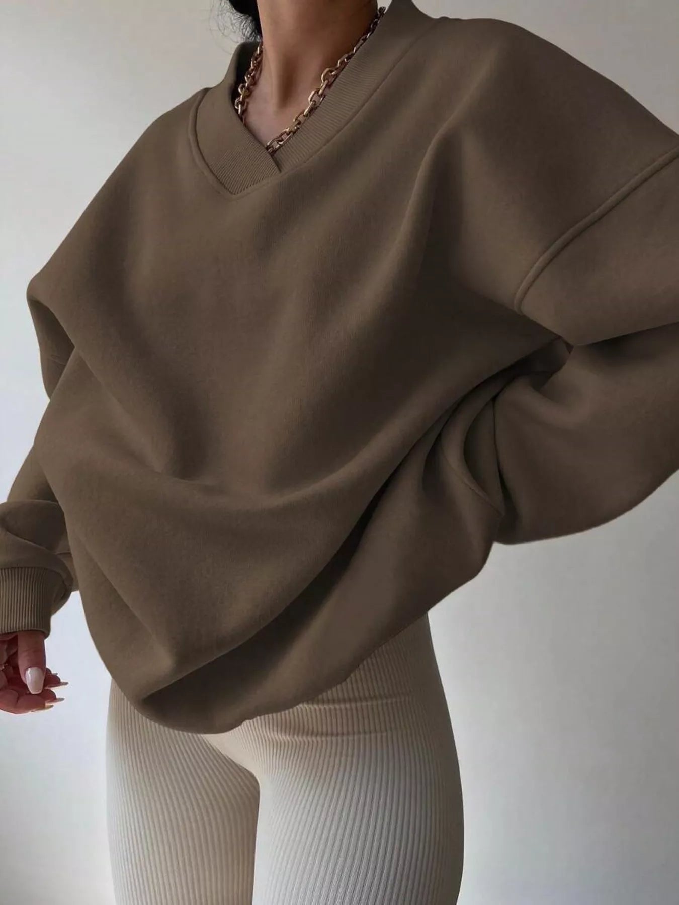 Senta | Damen Oversized V-Ausschnitt Pullover - Image 9