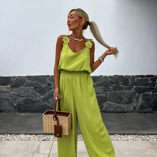 Valentina | Geblümter Jumpsuit mit elegantem Design - Image 1